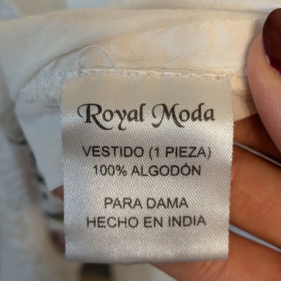 Royal Moda White Dress with Pink Floral Embroidery Size S - Picture 6 of 6